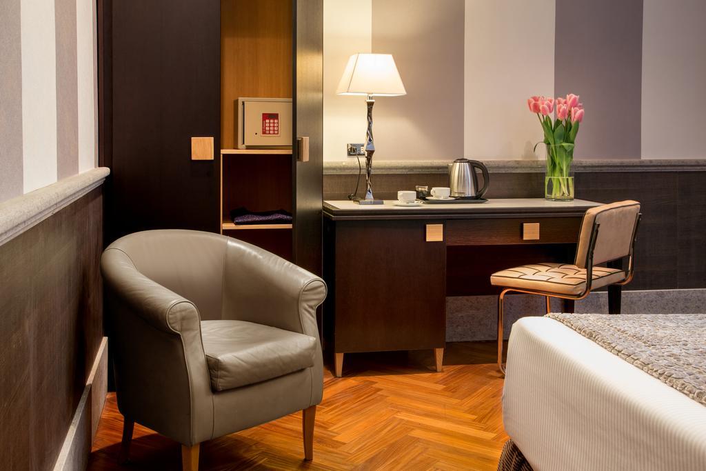 Hotel Royal Court Rome Bagian luar foto